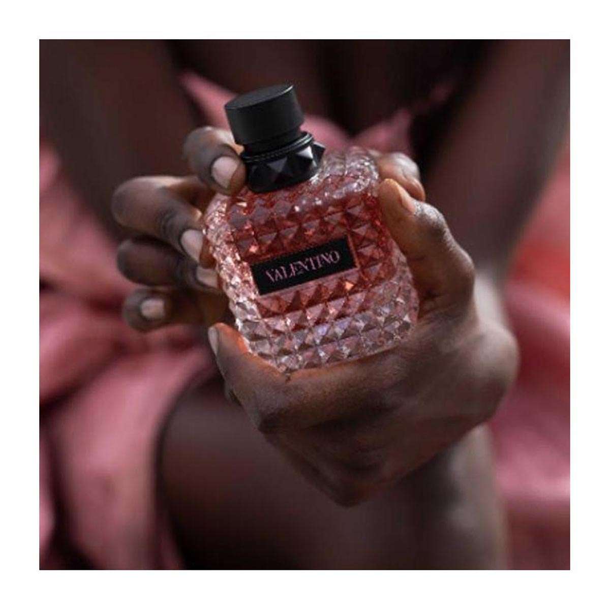 Buy Valentino Donna Born In Roma Eau De Parfum - 50 ml Online at